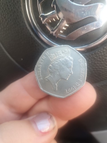 Rare 50p coin - coin, queens