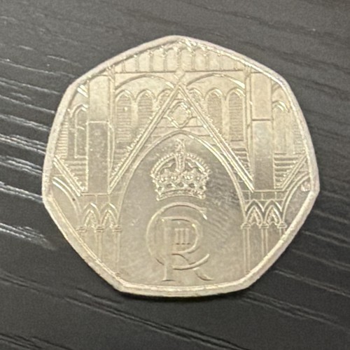 Rare 50p uncrowned - uncrowned, king